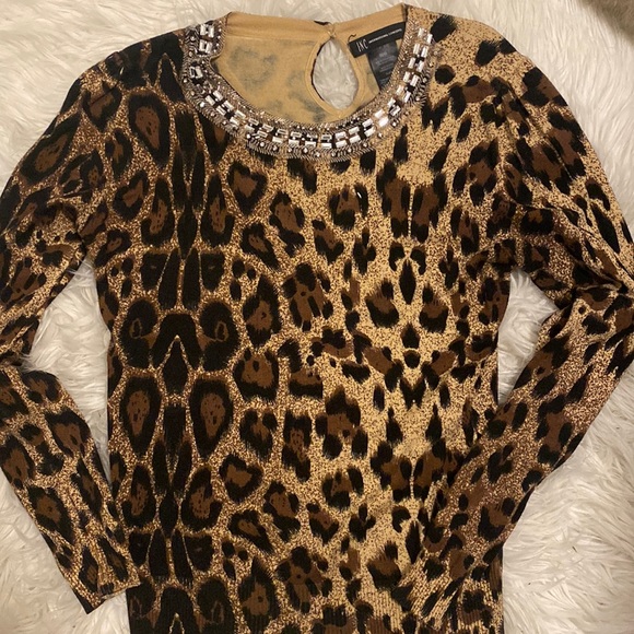 Leopard jewel collar sweater - Picture 1 of 3